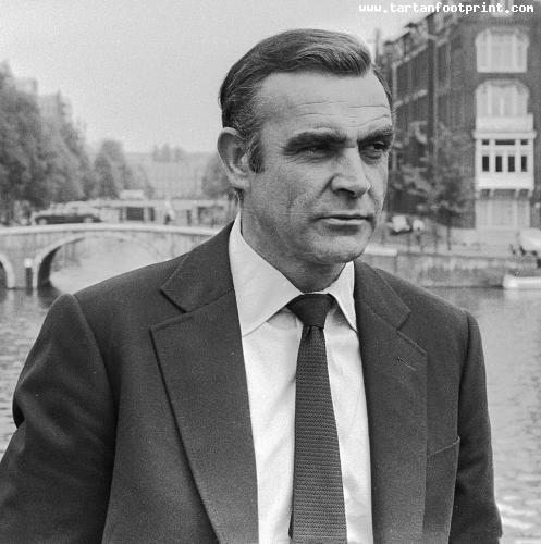 Sean_Connery_1971_(cropped)